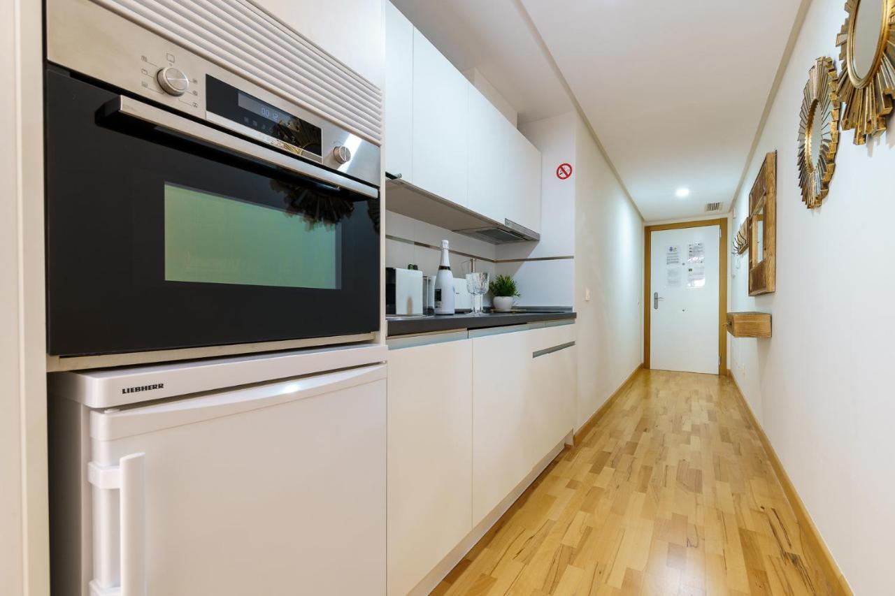 Malagasuite Cozy Center Apartment & Parking المظهر الخارجي الصورة