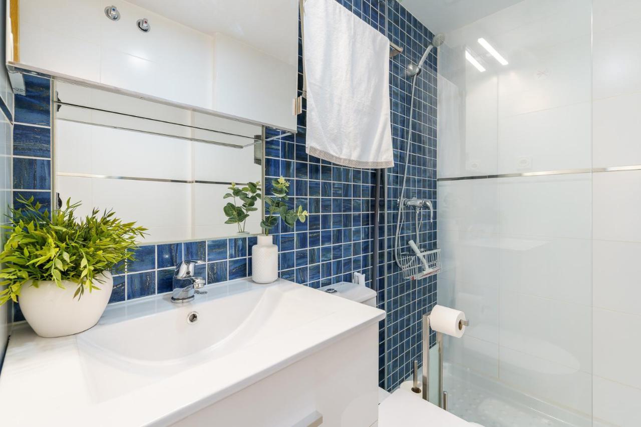 Malagasuite Cozy Center Apartment & Parking المظهر الخارجي الصورة