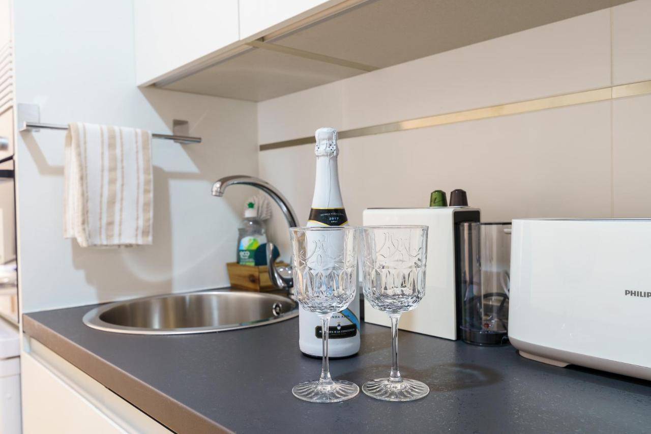 Malagasuite Cozy Center Apartment & Parking المظهر الخارجي الصورة