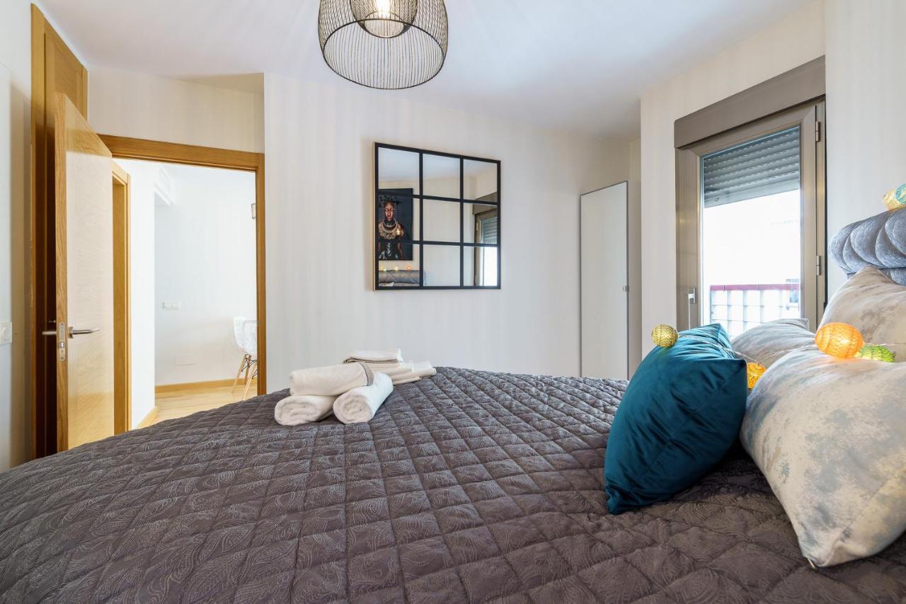 Malagasuite Cozy Center Apartment & Parking المظهر الخارجي الصورة
